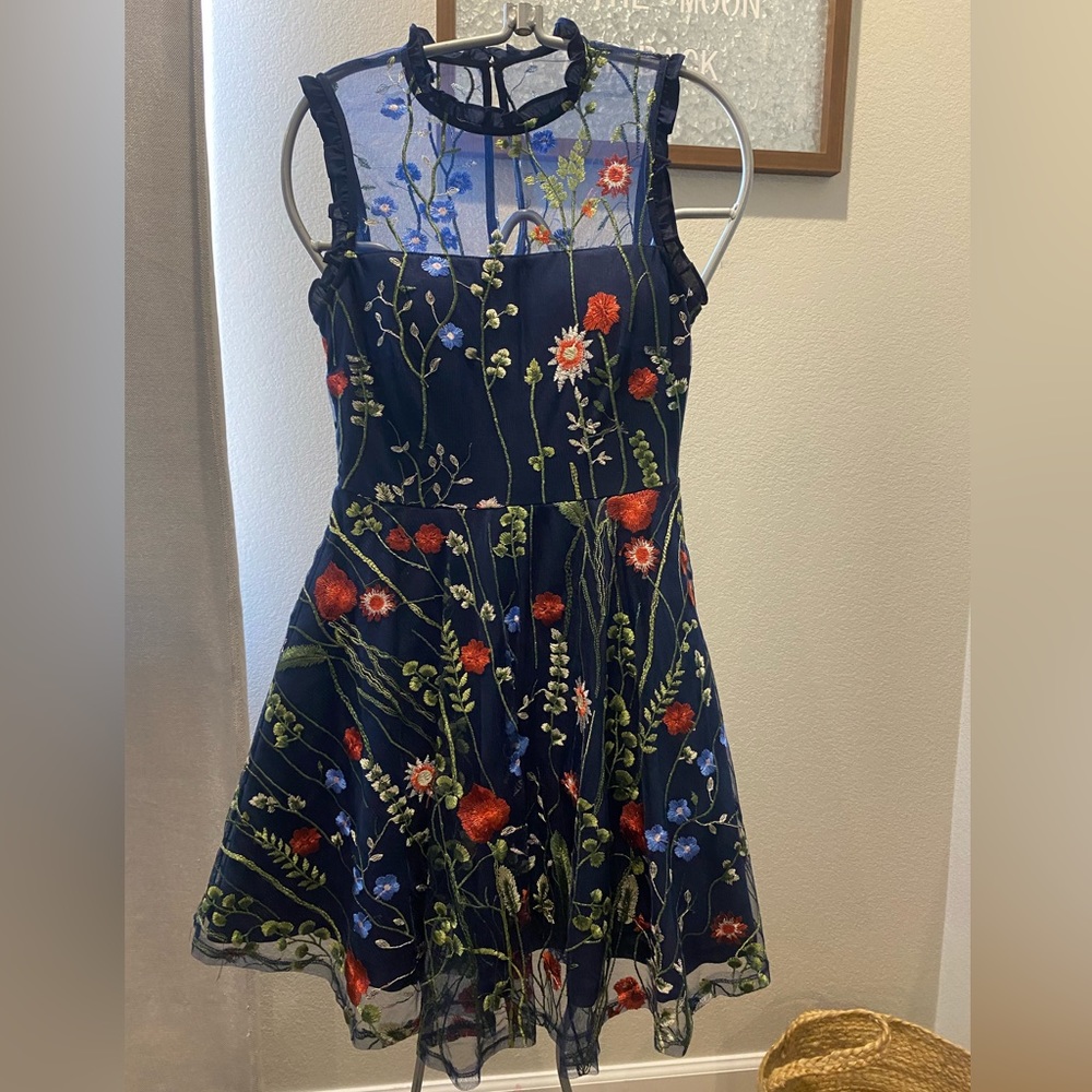 Blue floral A line flattering dress.